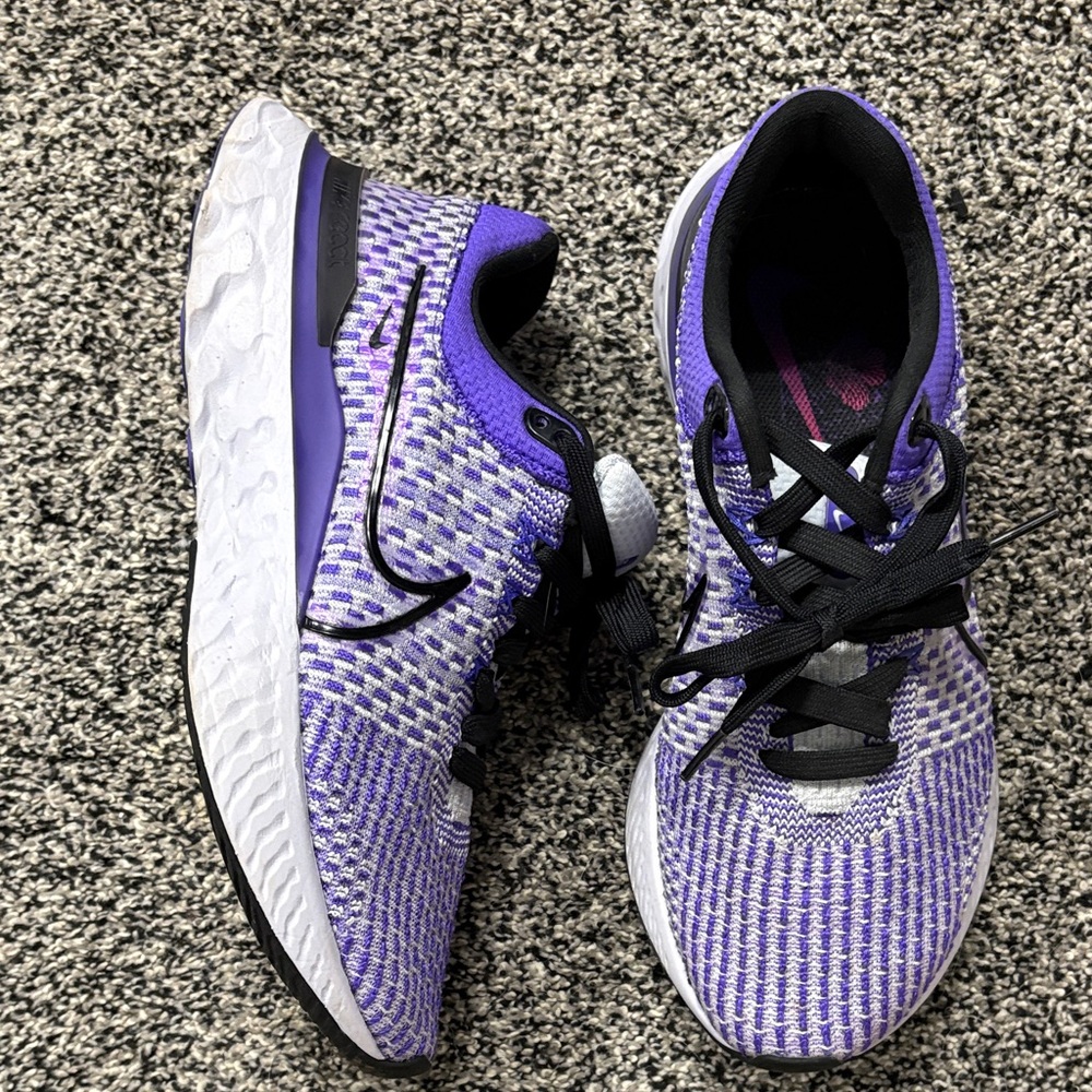 Nike Women's Purple React Infinity Run Flyknit 3